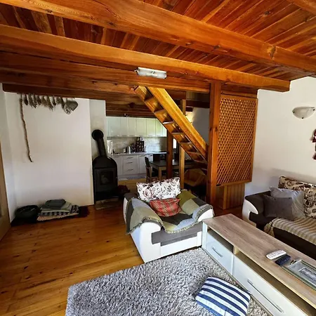 Kuca Za Odmor Mokebo Rujiste Humilisani